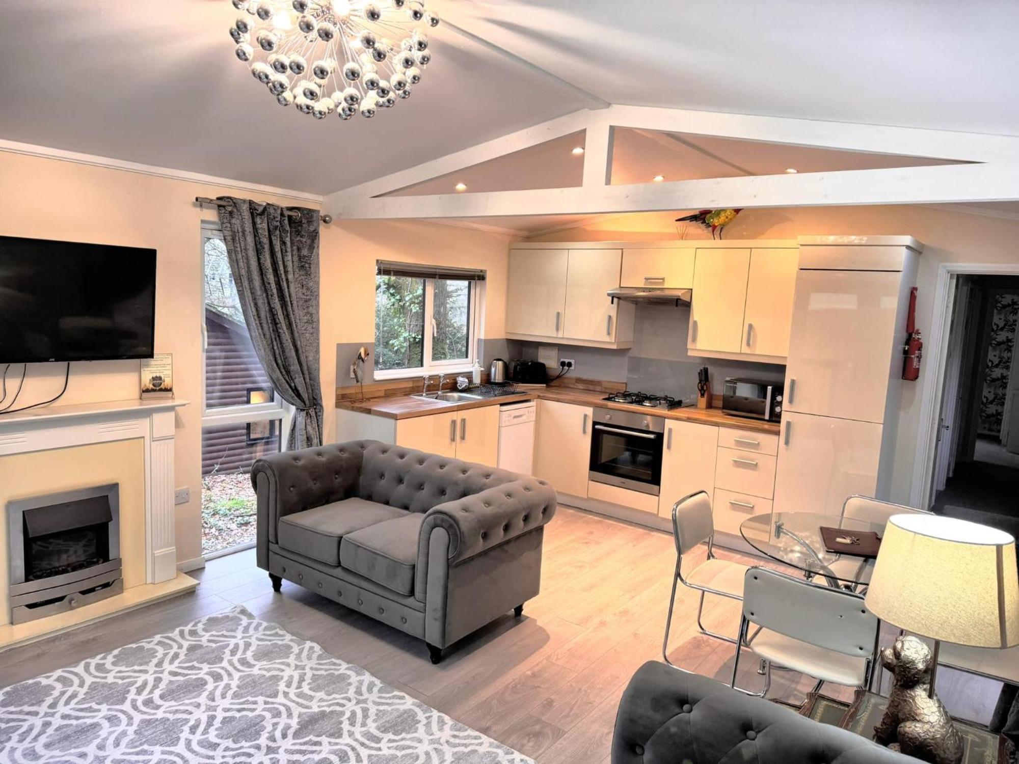 Welsh Villa-Hot Tub-Tenby-Carmarthen-Forestsetting Экстерьер фото